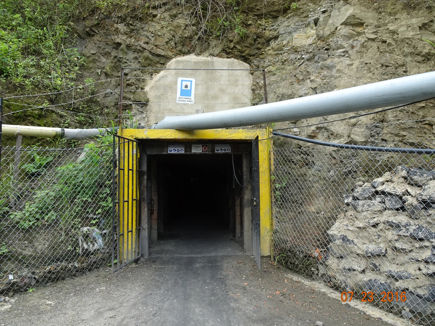 Documentary photograph of the La Pita mine entrance in Boyacá
